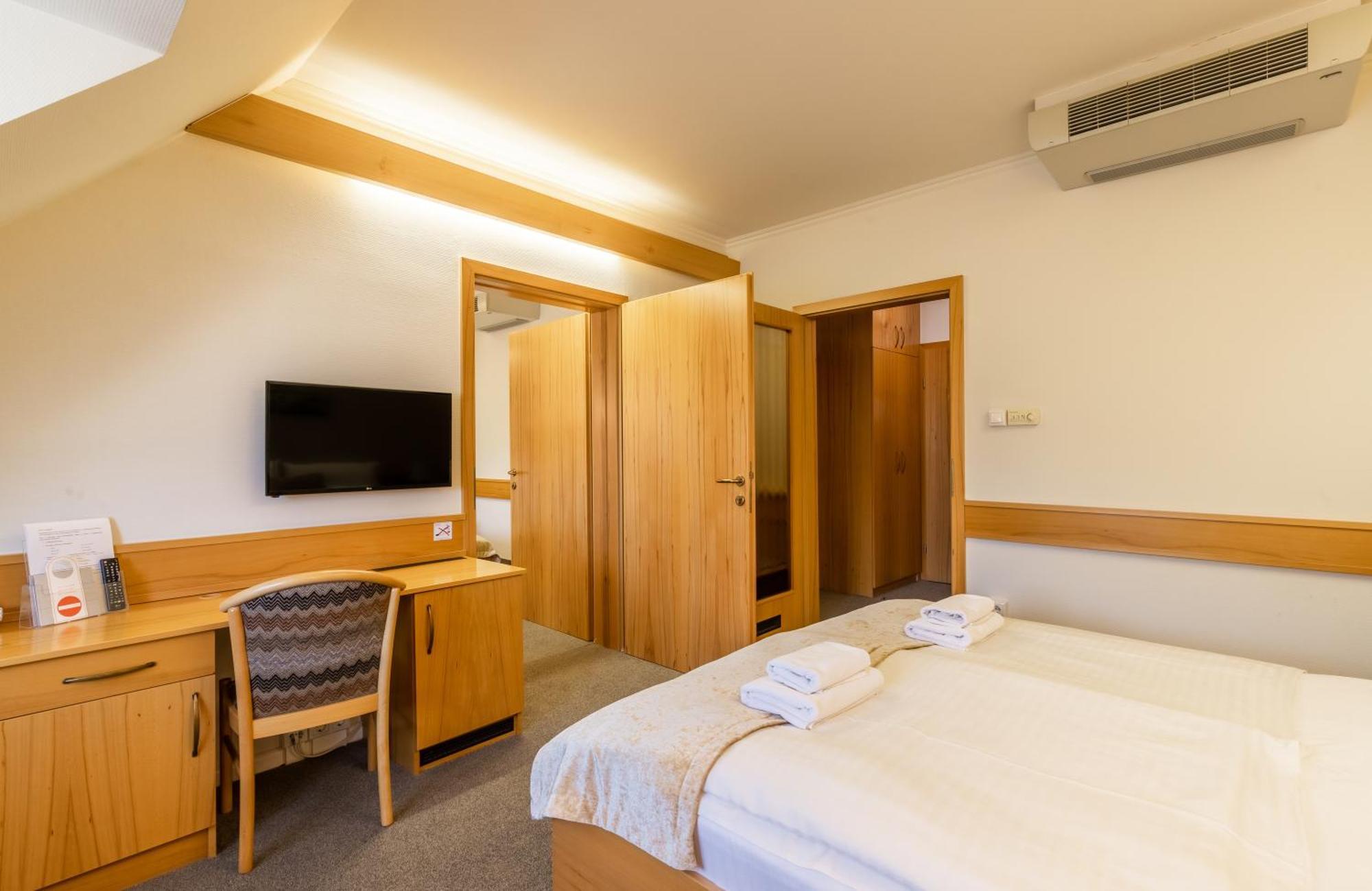 Aqua Hotel Termal Mosonmagyaróvár Εξωτερικό φωτογραφία